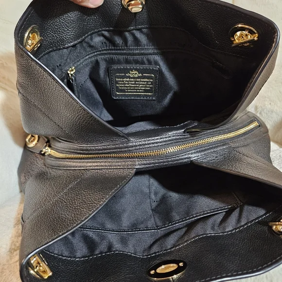 Coach leather black shoulder bag - Picture 8 of 9